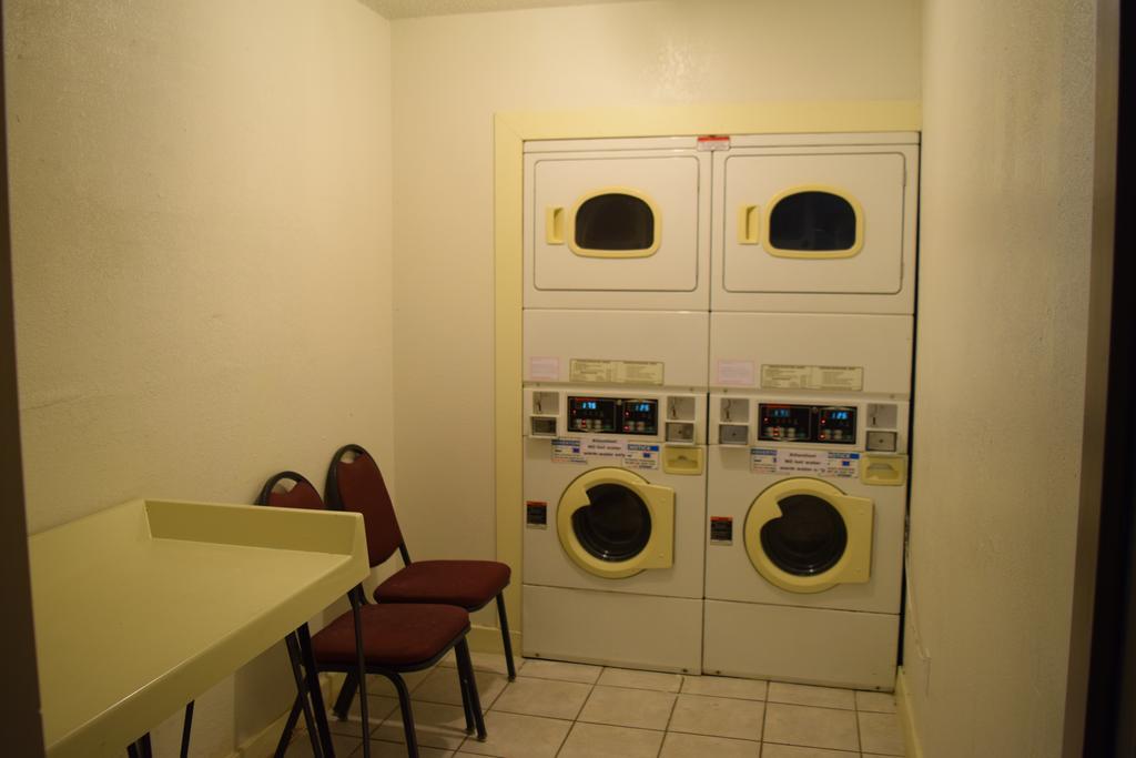 Little Suites Provo Extended Stay מראה חיצוני תמונה