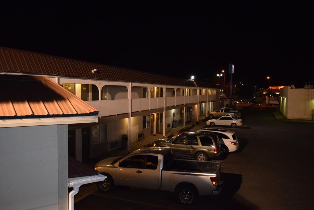 Little Suites Provo Extended Stay מראה חיצוני תמונה