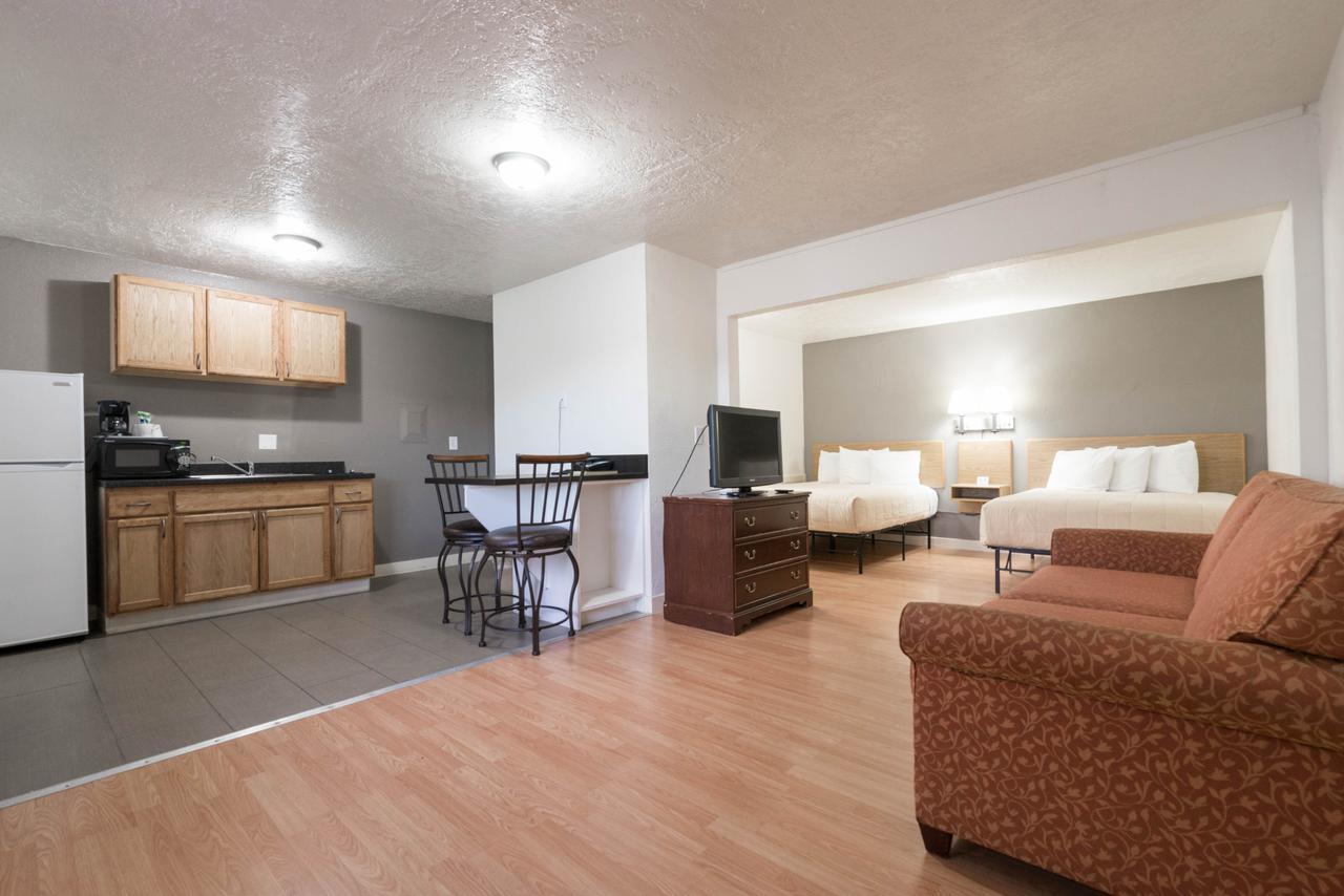 Little Suites Provo Extended Stay מראה חיצוני תמונה