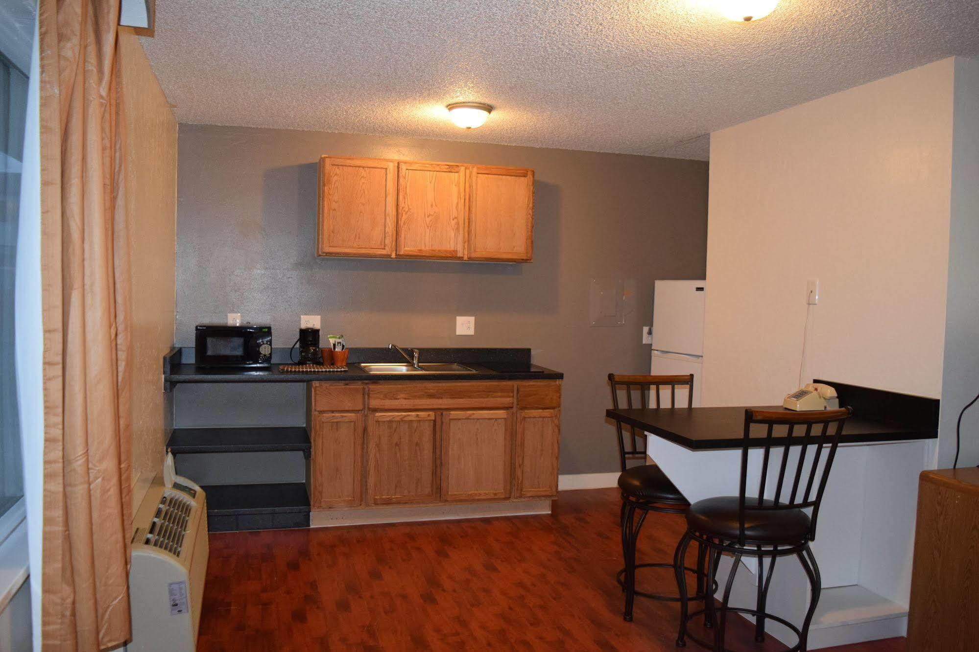 Little Suites Provo Extended Stay מראה חיצוני תמונה