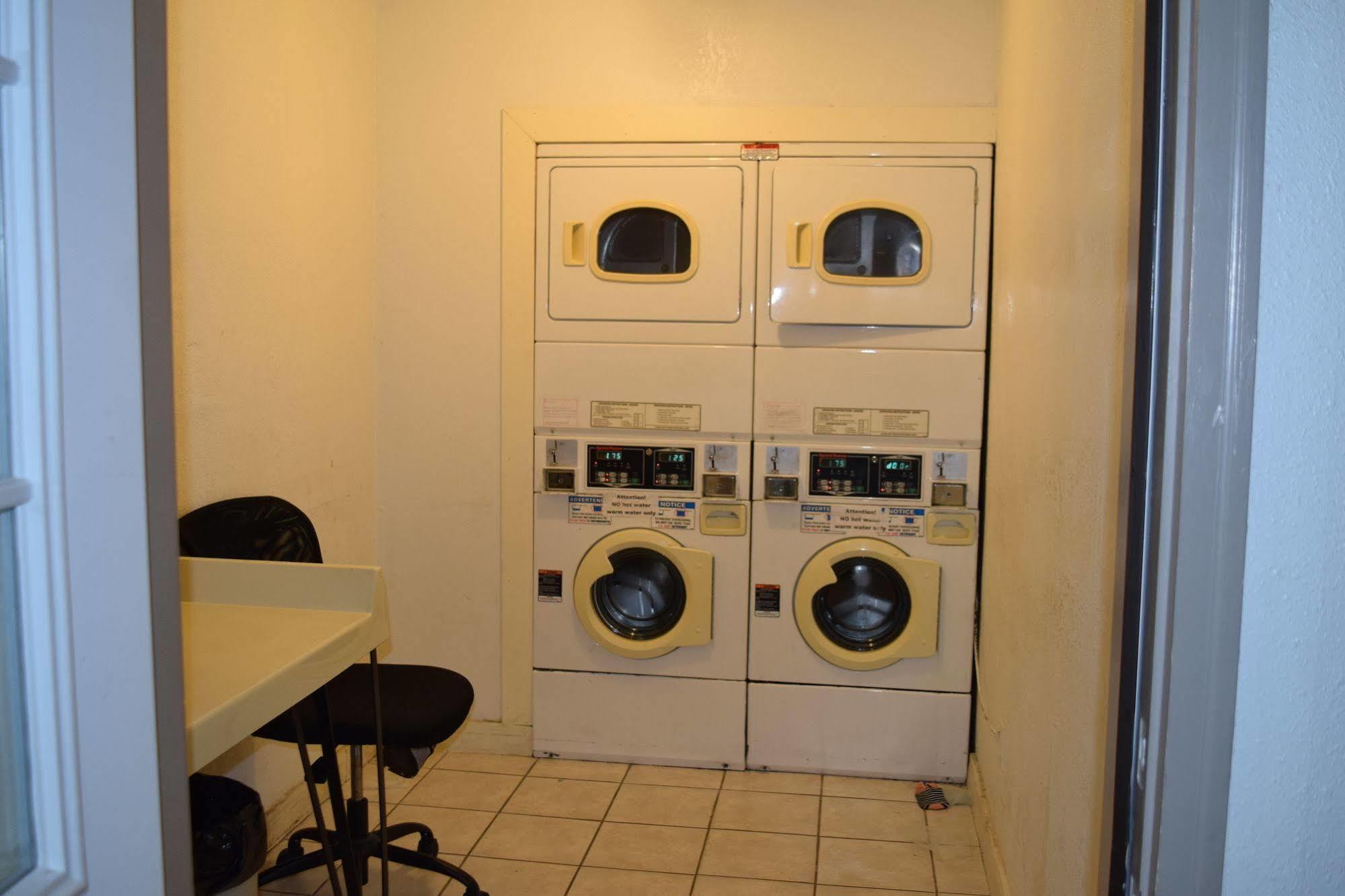 Little Suites Provo Extended Stay מראה חיצוני תמונה
